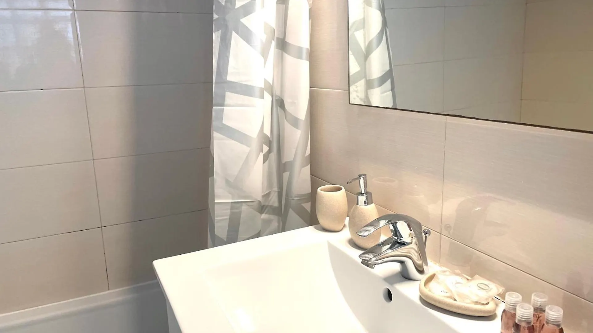 Super Studio In The Heart Of Nice! Apartment